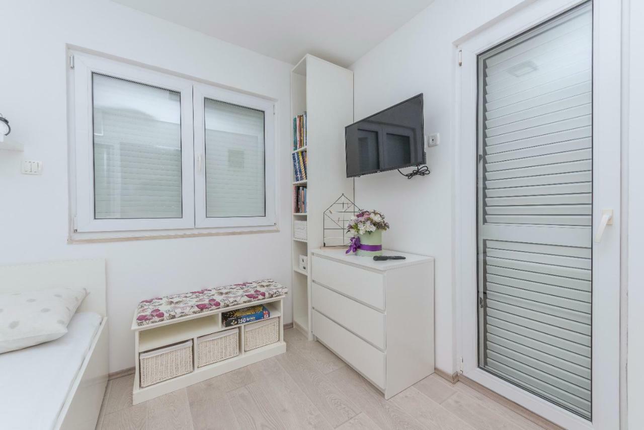 Apartment Mirjana Makarska Exterior photo